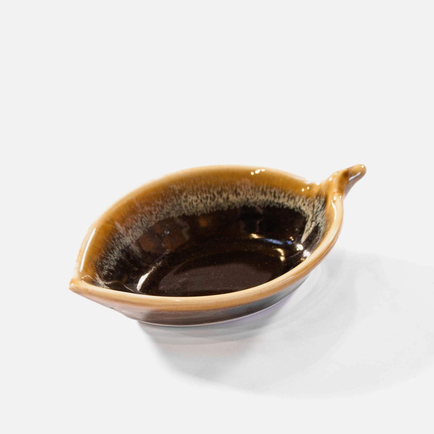 Handmade Pottery Leaf Dish in Hamada made by Carroccia Tony in Italy