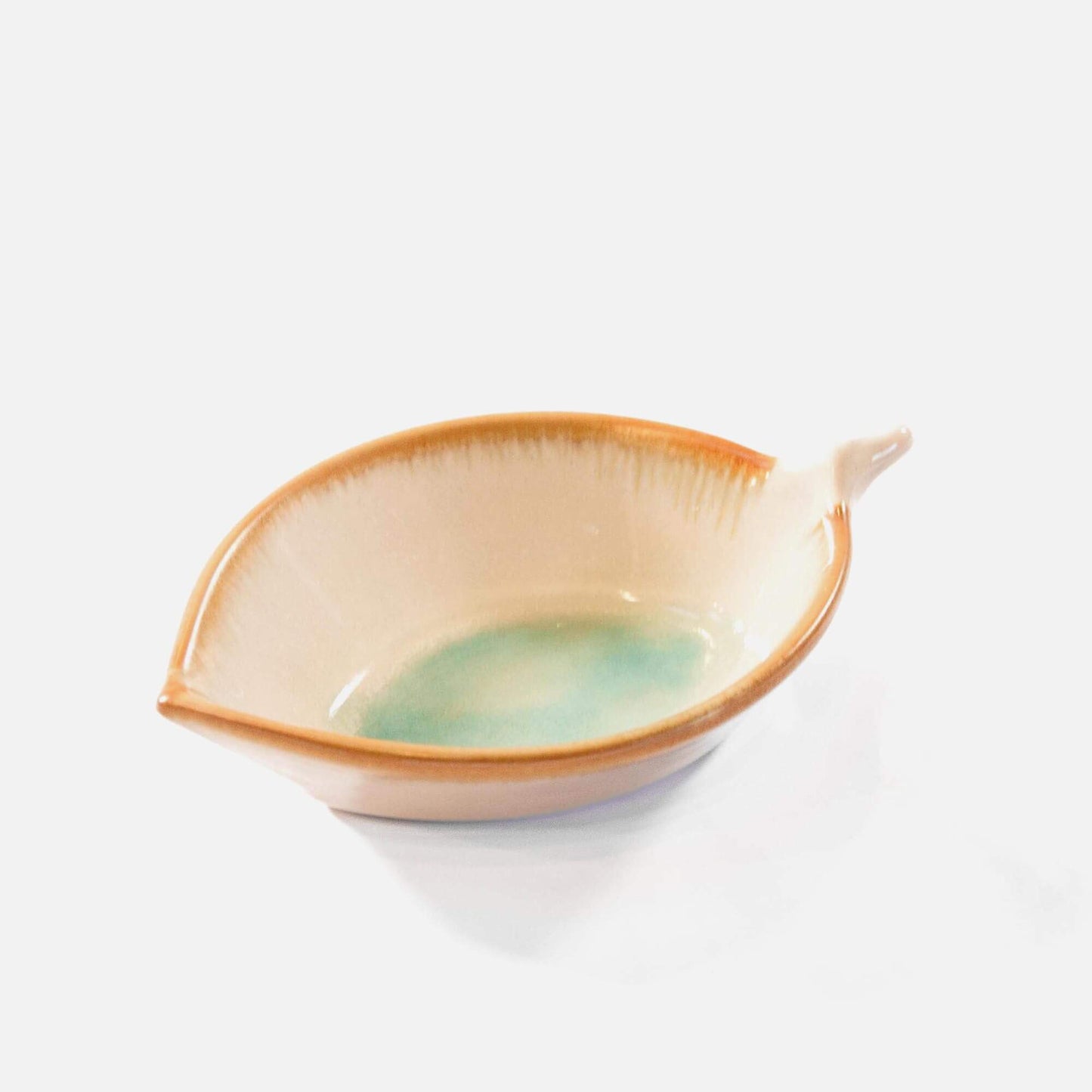 Handmade Pottery Leaf Dish in Ivory & Green Oribe made by Carroccia Tony in Italy
