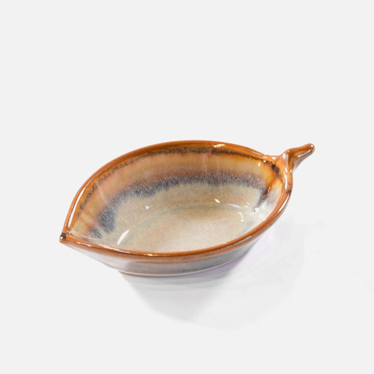Handmade Pottery Leaf Dish in Purple Hamada made by Carroccia Tony in Italy