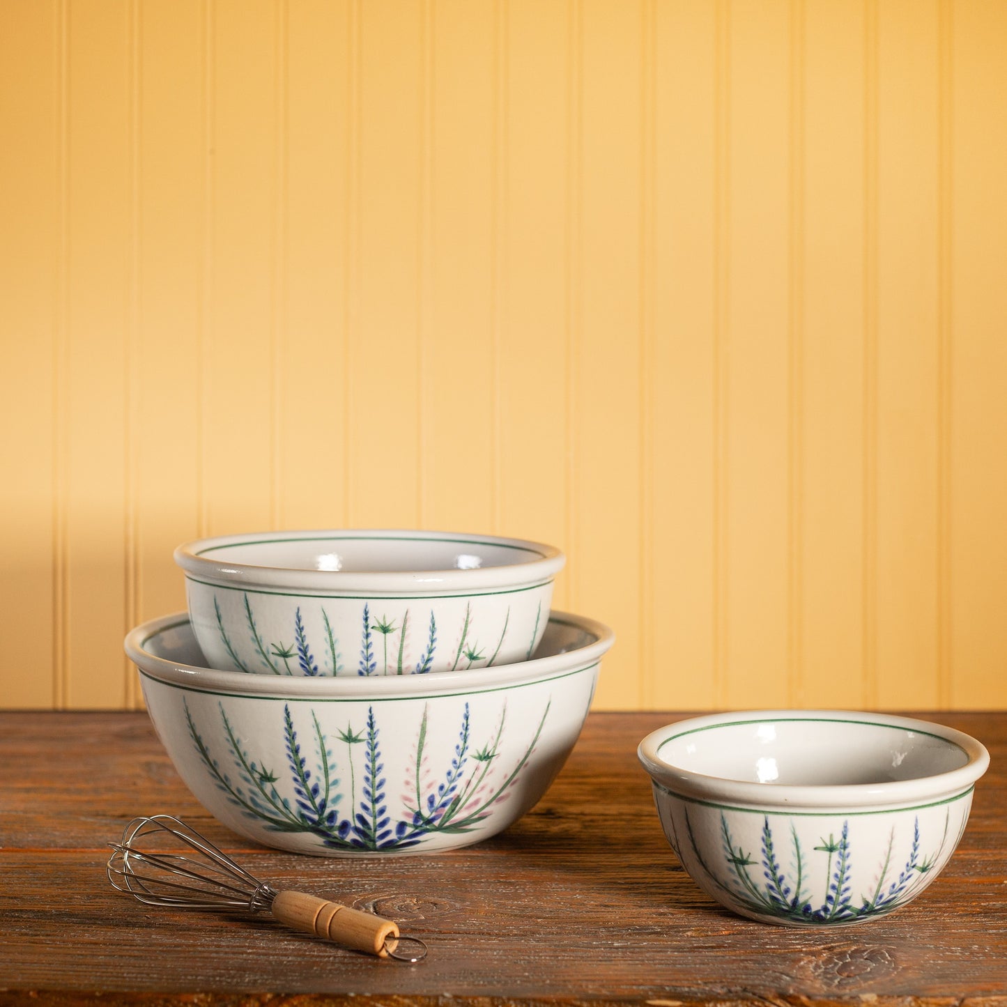 Handmade Pottery Mixing Bowl Set of 3 (6,8,10) in Lupine pattern made by Carroccia Tony in Italy