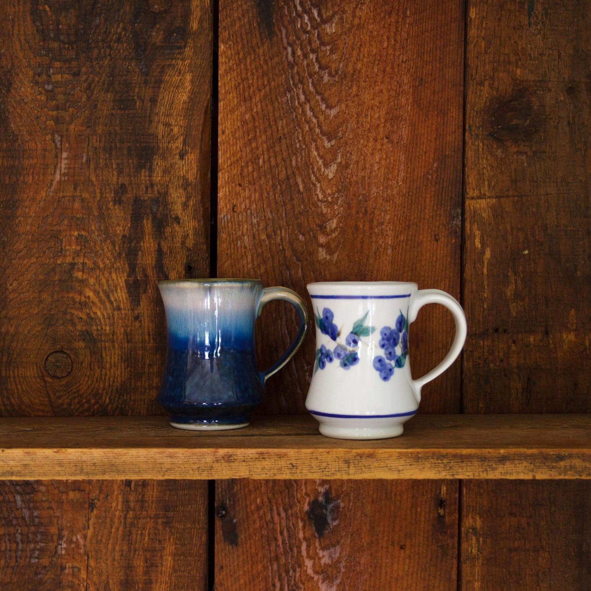 Handmade Pottery Pedestal Mug made by Carroccia Tony  in Italy