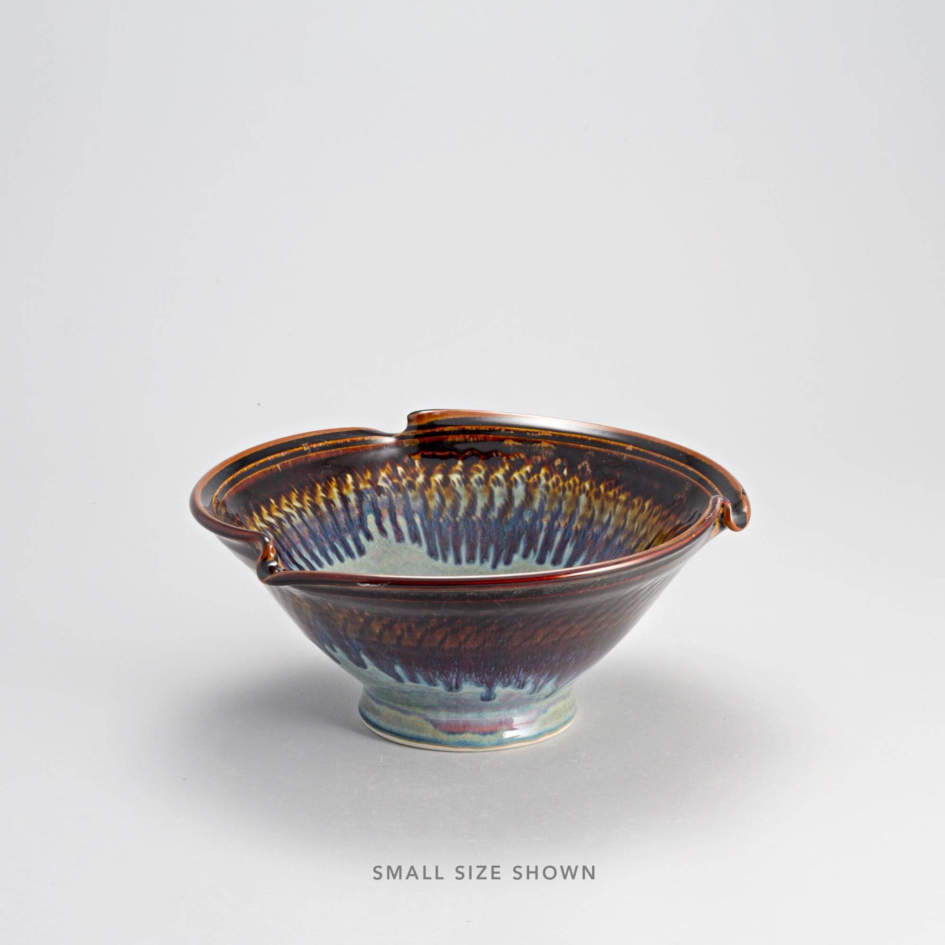 Handmade Pottery Signature Wave Bowl in Purple Hamada pattern made by Carroccia Tony  in Italy