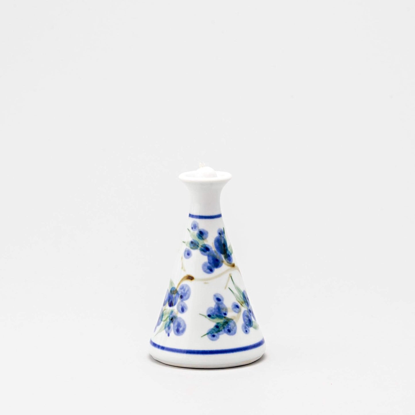 Handmade Pottery Oil Candle in Blueberry pattern made by Carroccia Tony in Italy