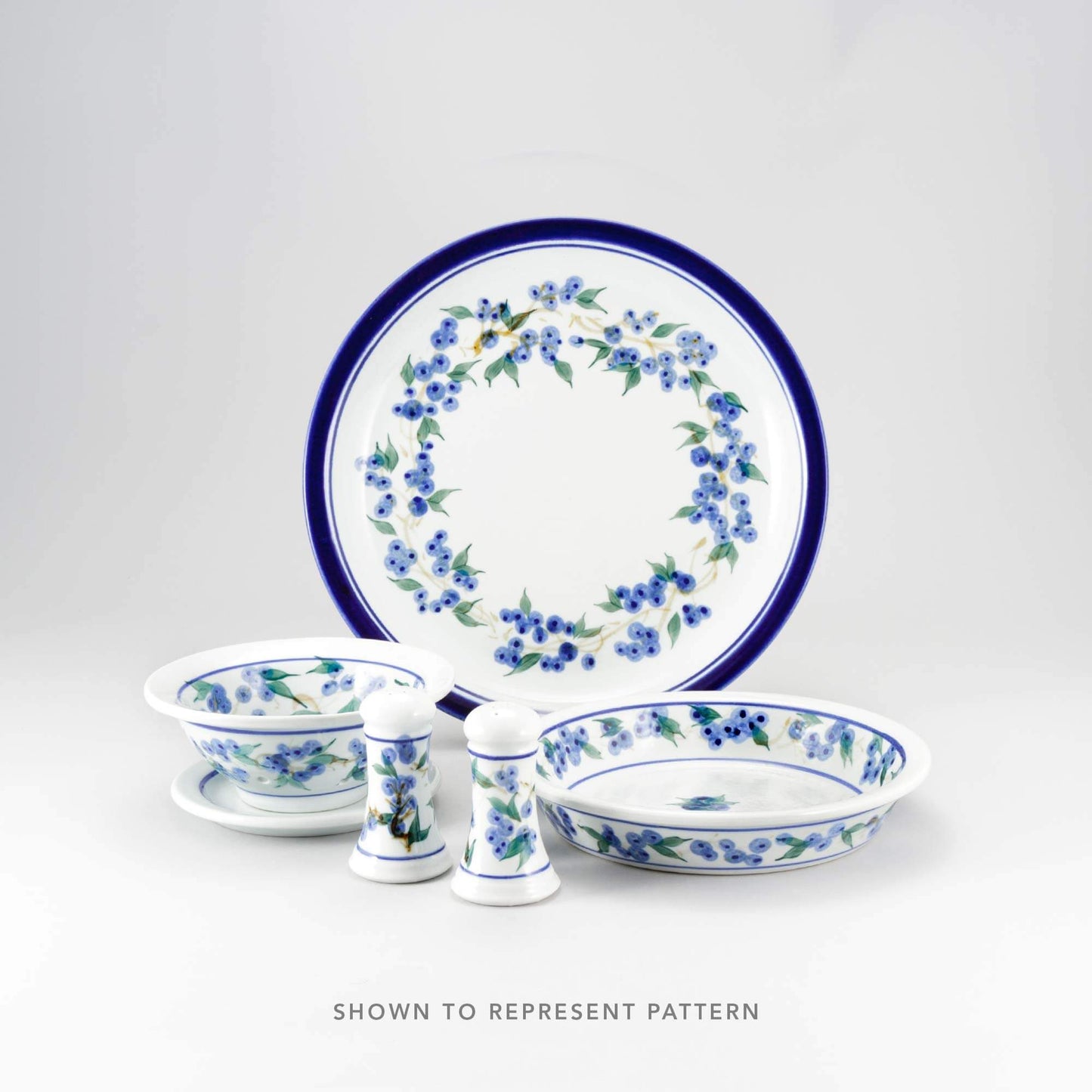 Handmade Pottery Small Chip & Dip in Blueberry pattern made by Carroccia Tony in Italy