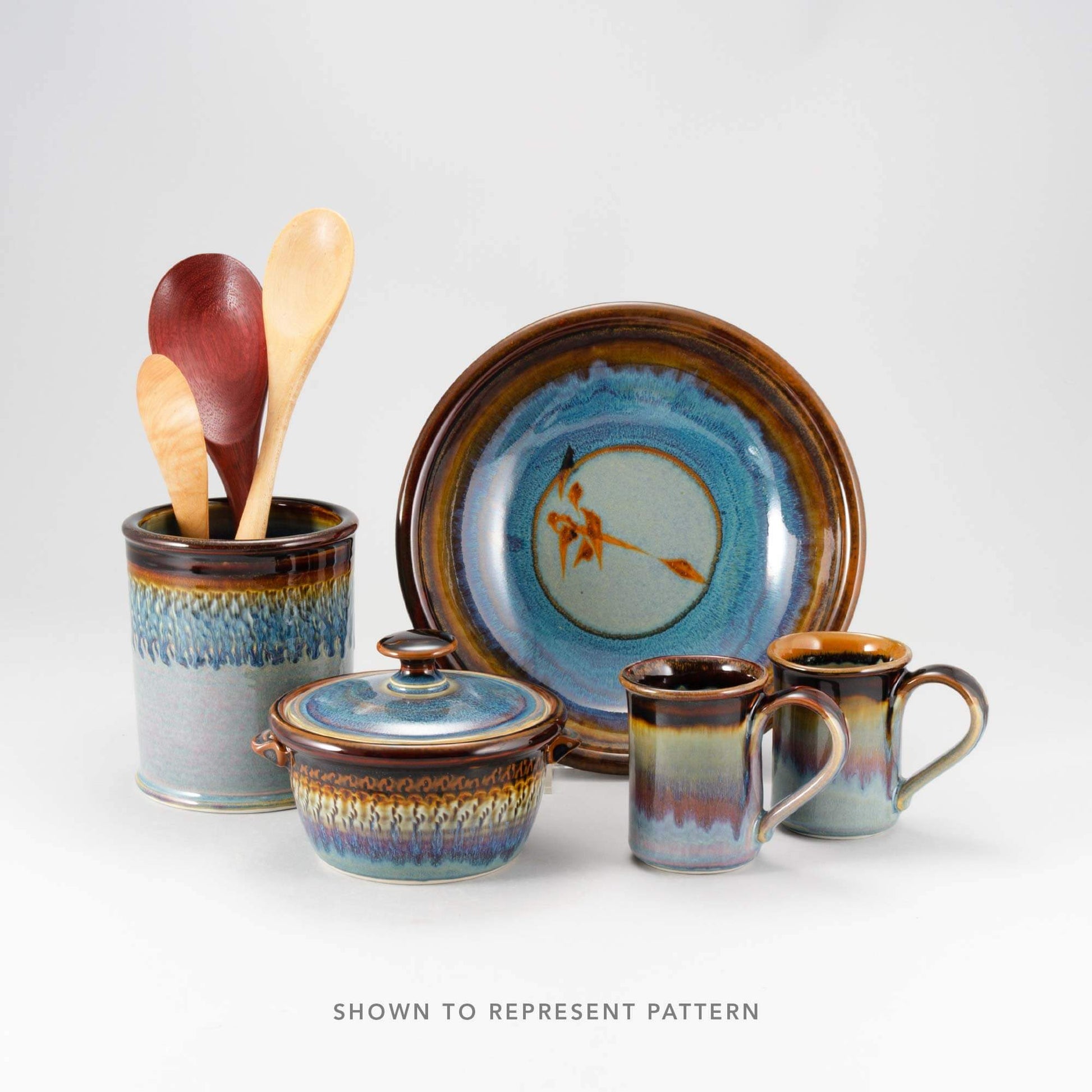 Handmade Pottery Small Chip & Dip in Purple Hamada pattern made by Carroccia Tony  in Italy