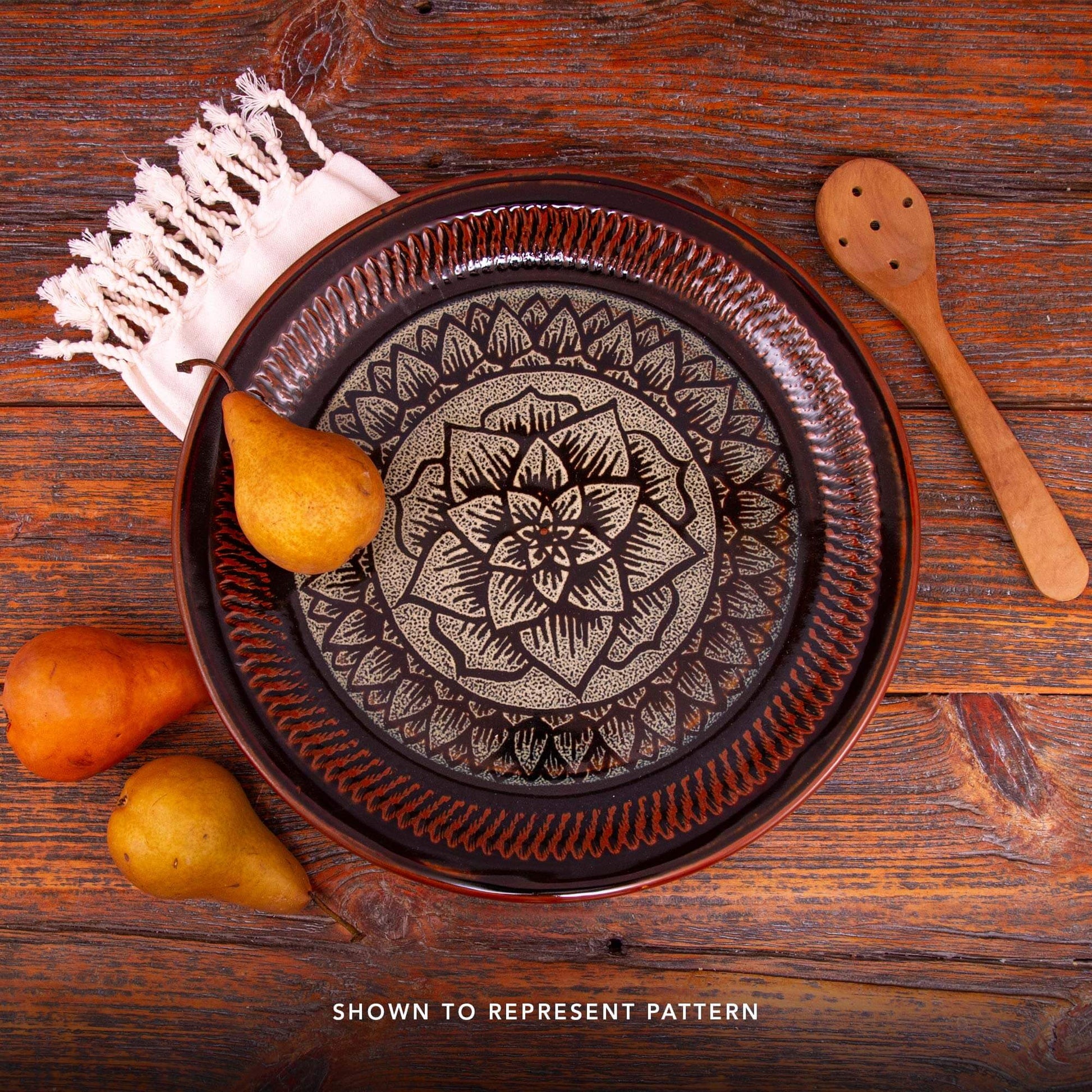Handmade Pottery Harvest Bowl in Hamada Celtic Flower pattern made by Carroccia Tony  in Italy