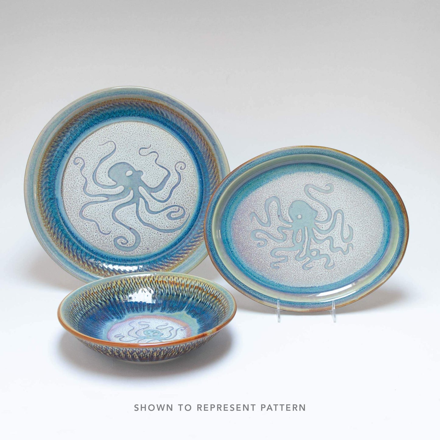 Handmade Pottery Small Chip & Dip in Purple Octopus pattern made by Carroccia Tony in Italy