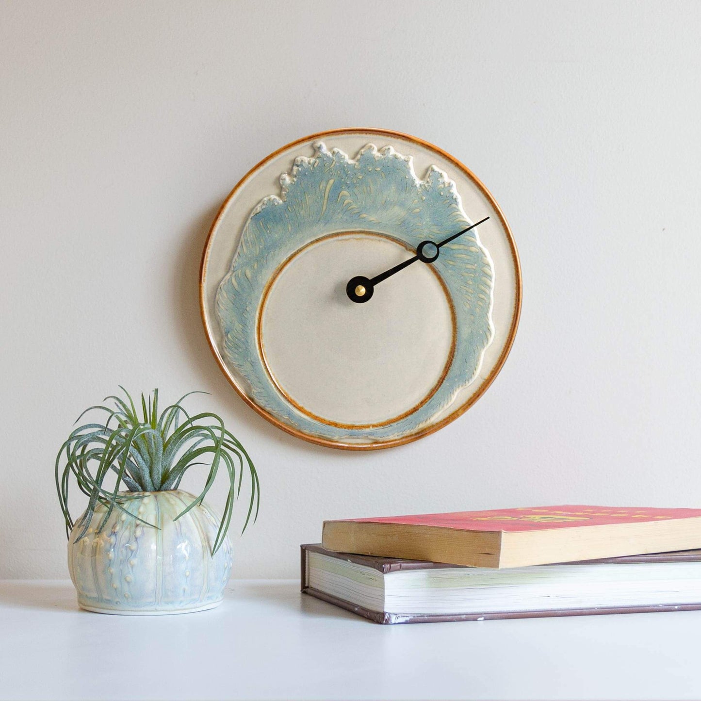 Handmade Pottery Tide Clock in Ivory Wave pattern made by Carroccia Tony in Italy
